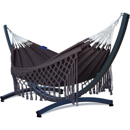 Aluminiumgestell mit Boho-Hängematte. Hängematte mit Gestell für 2
